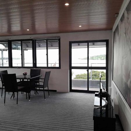 Crystal Beach Hotel Port Vila Exterior photo